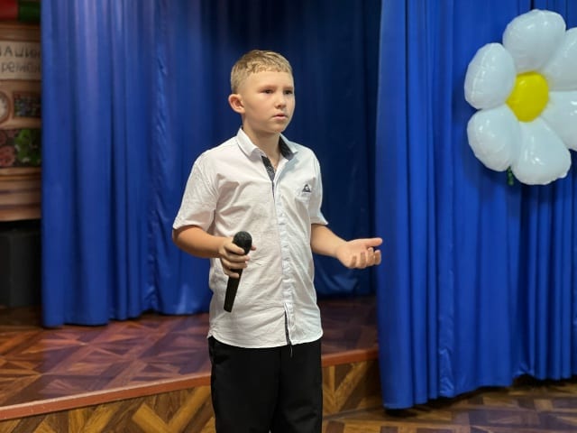 День рождения школы. Поздравления от начальной школы