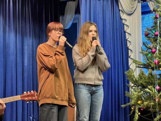 Праздник английского языка в средней и старшей школе